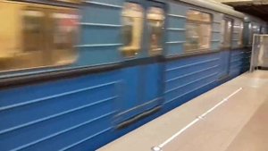 ВОТ ЭТО ДА!!!! 81-710 "ЁЖ3" подаётся под посадку на станции Котельники!