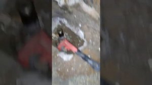 Нарезание резьбы на трубе в трудно доступном месте