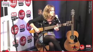 CLANDESTINA / LIVE RADIO