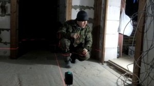 Черновой пол из фанеры, лаг и керамзита. Часть 1 - лазерный уровень