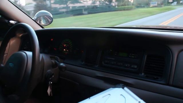 Virtual Test Drive 2001 Ford Crown Victoria P71 Police Interceptor Supervisor Unit смотреть онлайн