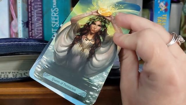 A Peak at My Reading Cabinet -Tarot Collection смотреть онлайн