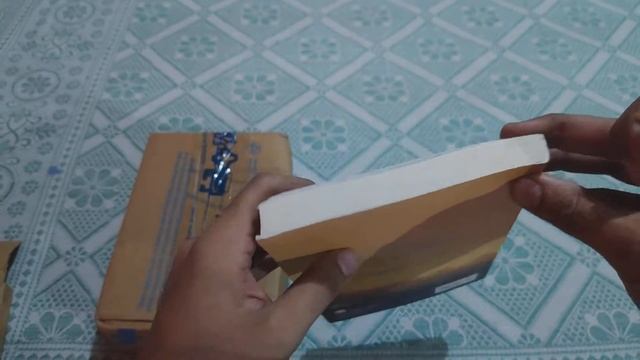 Unboxing Karma & Adiyogi book from Sadhguru. смотреть онлайн