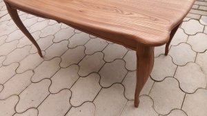 Журнальный стол ,полностью из массива дерева