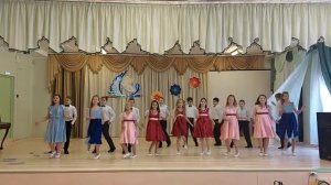 Танец на День матери. 4 класс