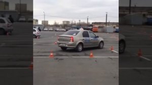 Экзамен в ГИБДД  Упражнение Параллельная парковка
