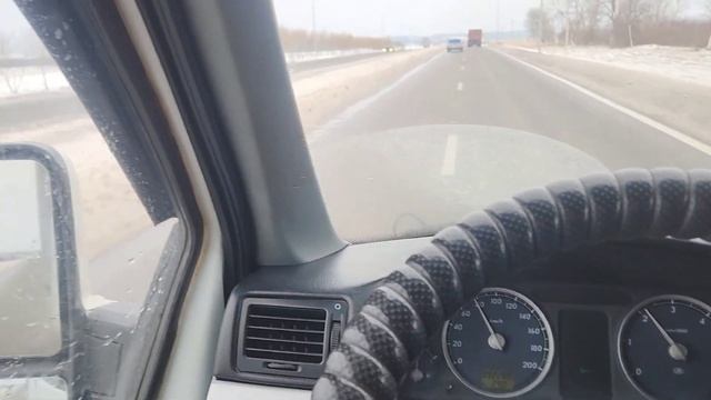 ОЧЕРЕДНОЙ РАБОЧИЙ ДЕНЬ НА ГАЗЕЛИ смотреть онлайн