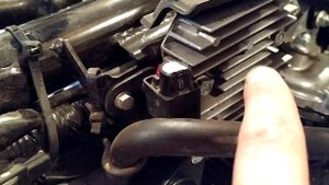 Еще косяк сборки! Попытка отрегулировать клапана. Bajaj Avenger.