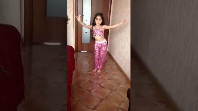 Васточные танец Нати смотреть онлайн