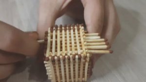 Сделал спичечный домик без клея ?