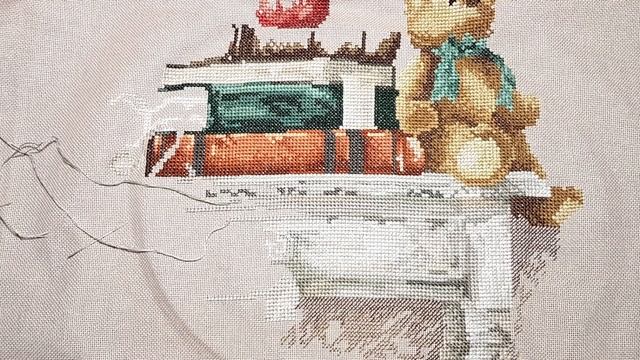 Винтажная тумба или как прошло знакомство с новым автором / Вышивка крестиком