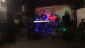 2019-04-26 HUGEE - Здравствуйте, детишки, Снегурочка(Сектор Газа) в Безумии