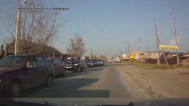 Какой-то по встречке едет... смотреть онлайн