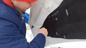 Установка обивки (утеплителя) под капот ☢ LADA XRAY