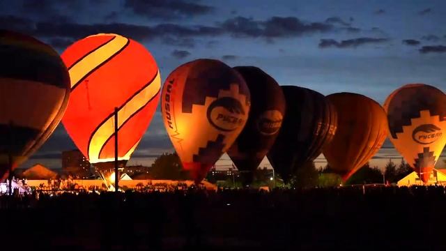 Аэро-шоу. Ночное свечение воздушных шаров смотреть онлайн
