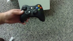 Распаковка игровой приставки Xbox 360