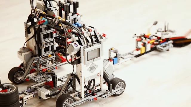 Lego Mindstorms EV3 Spinner Factory - Лего Майндстормс Спиннер Фабрика смотреть онлайн