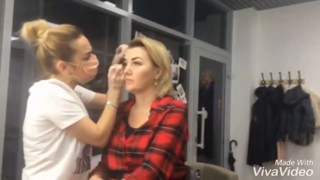 Делаем бровки?/Мастер-Бровист:Светлана смотреть онлайн