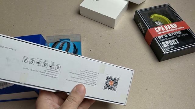 КУЧА СМАРТ ФИТНЕС БРАСЛЕТОВ, GPS, NFC и ШАГОМЕРЫ. Распаковка! смотреть онлайн
