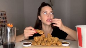ПЛАНЫ НА ВЫХОДНЫЕ? МУКБАНГ острые крылышки KFC || не ASMP || MUKBANG