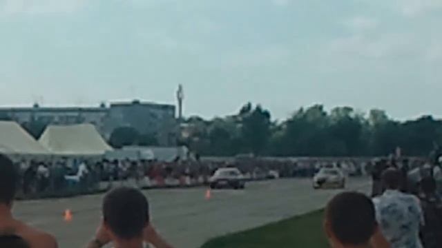 CAR-FEST 2 DRAG скай франкенштейн и сильвиа смотреть онлайн