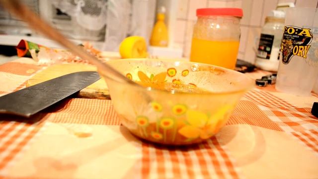 Куриные крылышки в медово-горчичном соусе