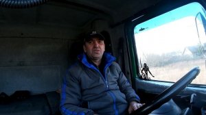 Смотрим МАЗ с кму за 390 000 ч.1