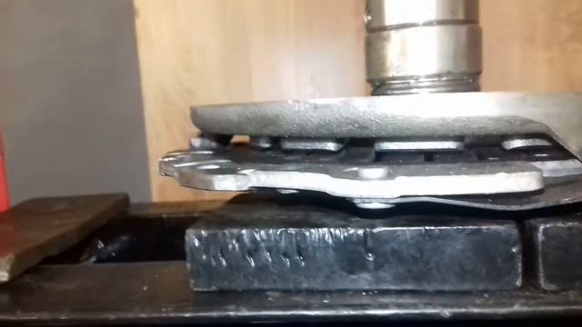 Чері амульет веде щеплення після заміни через дефект корзини смотреть онлайн