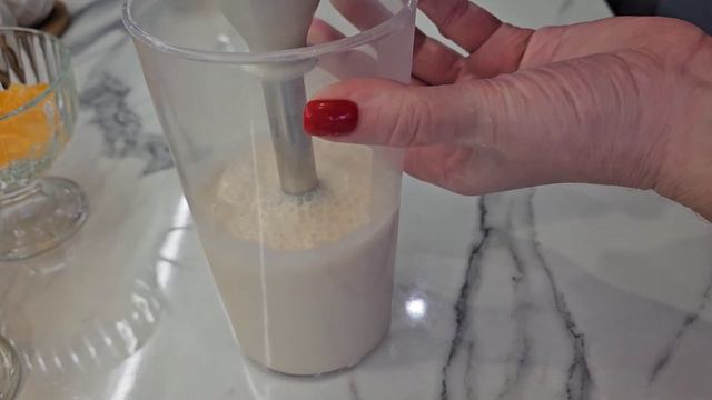 ЛЁГКИЙ ВОЗДУШНЫЙ НОВОГОДНИЙ ДЕСЕРТ🍧/Без вреда для фигуры👌 смотреть онлайн