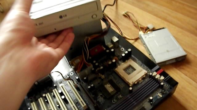 Компьютерное  Железо  и комплектующие