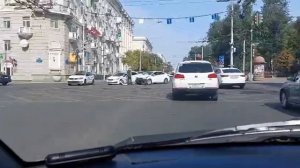 ДТП на перекрёстке улицы Большой Садовой и Ворошиловского проспекта.