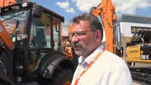 Обзор экскаватора-погрузчика UMG СДМ TLB 935 на равновеликих колёсах