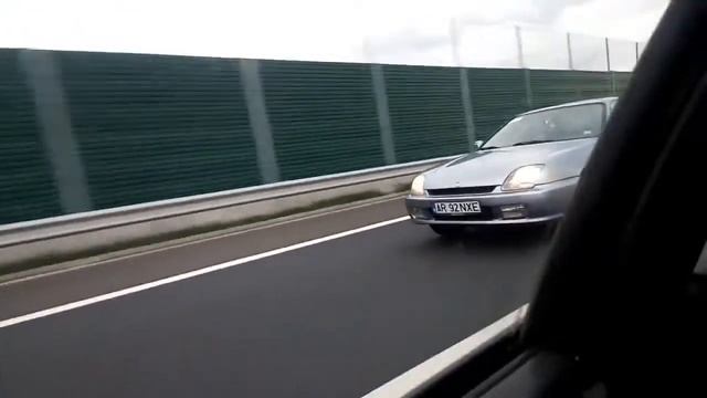 4th gen Honda Prelude vs 5th gen Honda Prelude autobahn смотреть онлайн