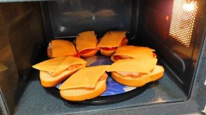 Горячие бутерброды мини пицца в микроволновке