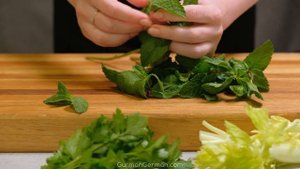 Как приготовить Окрошку с Сельдереем