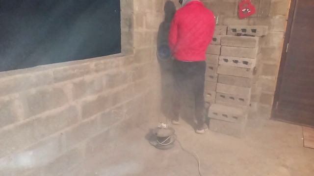 Сэкономили на профнастиле.Подготовили оконные проёмы Стройка дома своими руками.//Мы трудяжки.