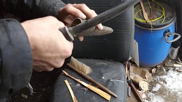 проставка чтобы нож не клинил в ножнах, рекомендую на длительное хранение смотреть онлайн