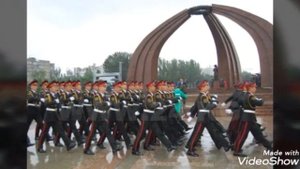 Помянем, братья, тех, кто мир собой закрыл