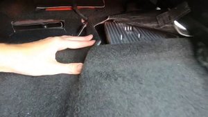 Geely Coolray / Джили Кулрей. Где находится слот для MicroSD