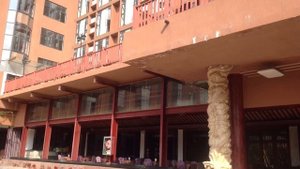 КИТАЙ САНЬЯ Отель Sea Rainbow Hotel. Краткий обзор номера. Пляж Дадунхай март 2017