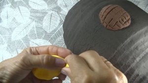 НАПОЛЬНАЯ ваза своими руками . из картона и пластиковой бутылки .