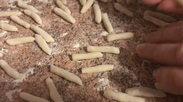Жижиг - Галнаш с сушеным мясом и домашней колбасой (Национальная кухня)