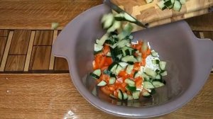 Необычный салат с сыром косичка. Салат "колдунья".