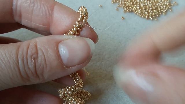 Витой жгут ндебеле. Браслет и серьги из бисера.
