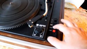 Включение Проигрывателя винила Вега 206 Стерео