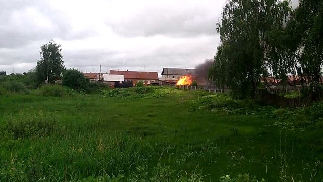 В Марий Эл, в Знаменском горит баня смотреть онлайн