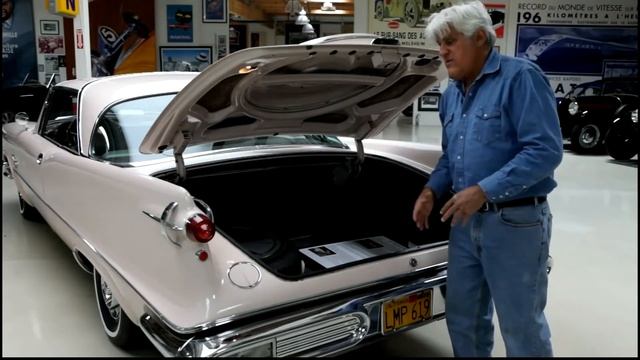 Гигантский и роскошный Империал 1957 года выпуска - Гараж Джея Лено смотреть онлайн