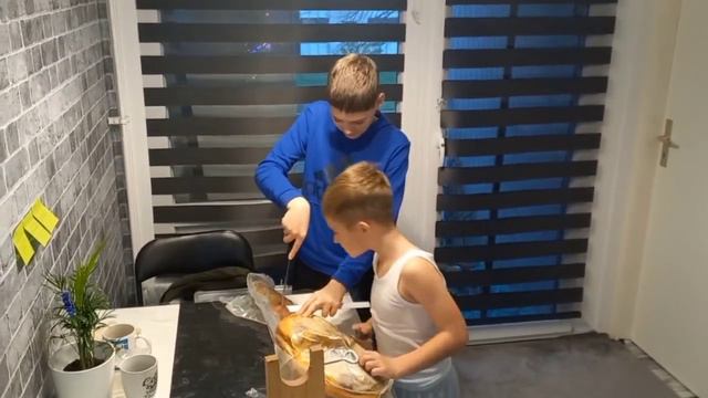 Исполнила просьбу моих мужчин. Любители мяска. смотреть онлайн