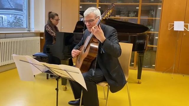 Ференц Бернат "Українська фантазія" Виконують:Володимир Доценко - гітара,Ольга Доценко - фортепіано смотреть онлайн