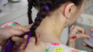 МОДНЫЕ косы с Канекалоном! ТРЕНД 2017 БОКСЕРСКИЕ КОСЫ! Цветные косы